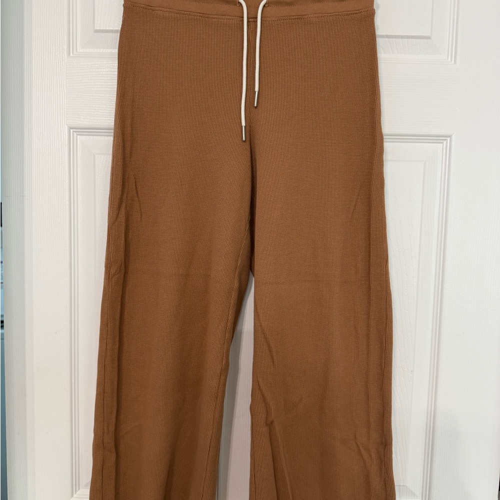 MATE the Label Organic Thermal Waffle Knit Wide Leg Crop Pant (Brown)